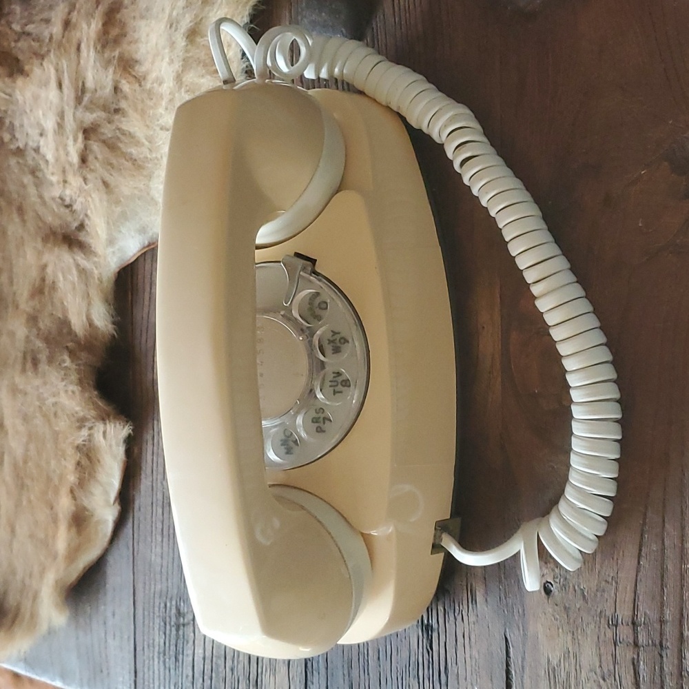 Vintage Western Electric Princess Rotary Phone